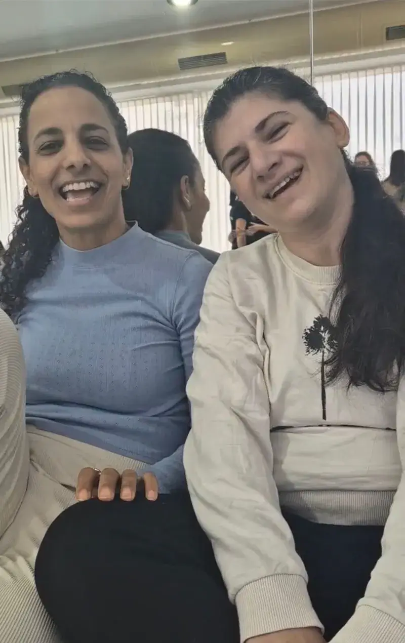 לנה מוגילובסקי ומיכל פיינגלבלט